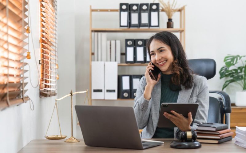 Các vị trí trong công ty luật - hình minh họa