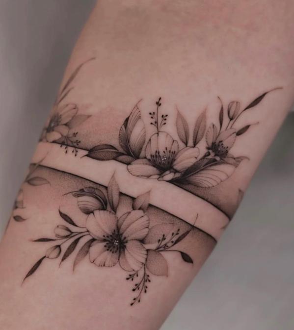 Hình xăm nhẹ nhàng cho phái đẹp ở Tattoo 26