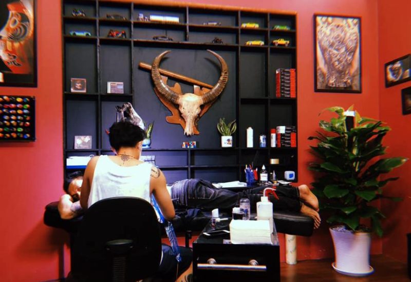 Không gian làm việc ở Nhật Vinh Tattoo