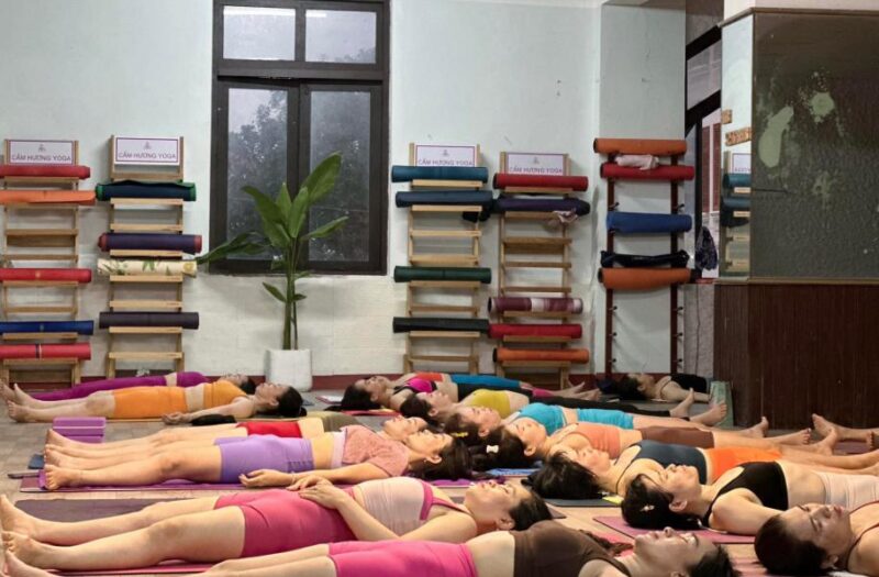 Yoga Cẩm Hương