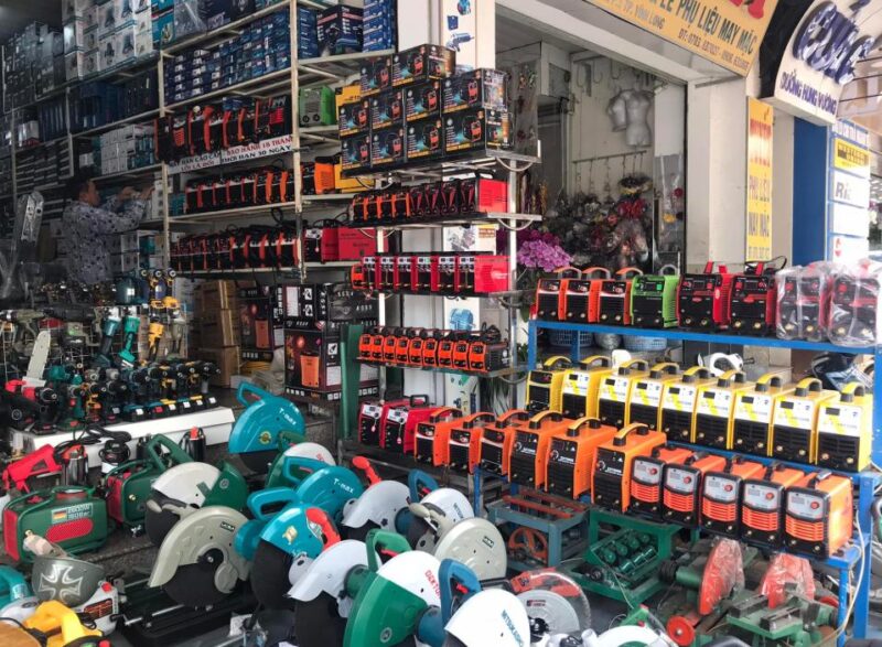 Cửa hàng thiết bị điện Kiến Minh