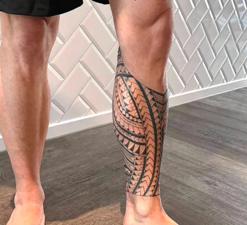 Xăm ở chân tạo điểm nhấn, đồng thời thể hiện tinh thần mạnh mẽ và năng động